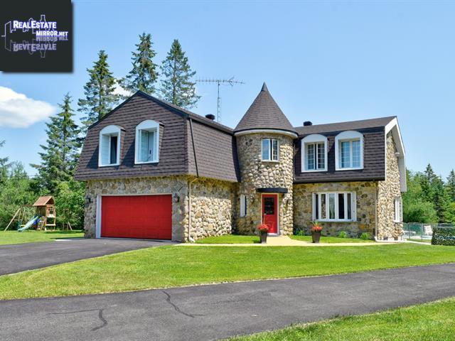 Property 401 Rue Champlain main img
