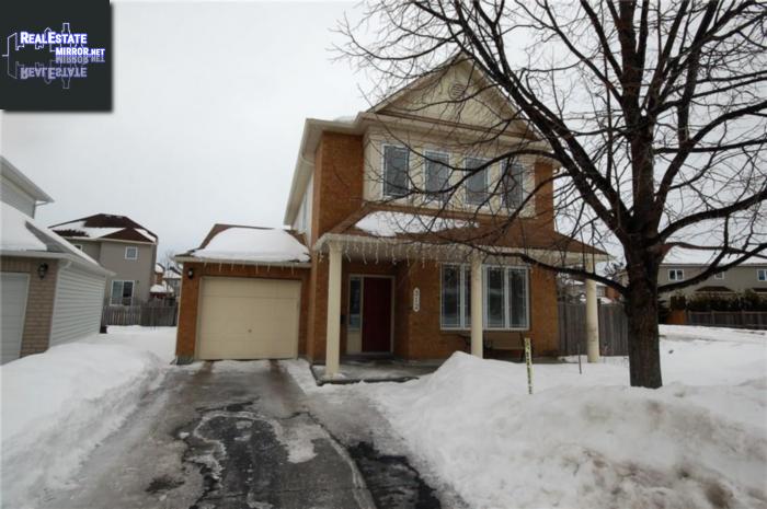 Property 312 Chestermere Crescent main img