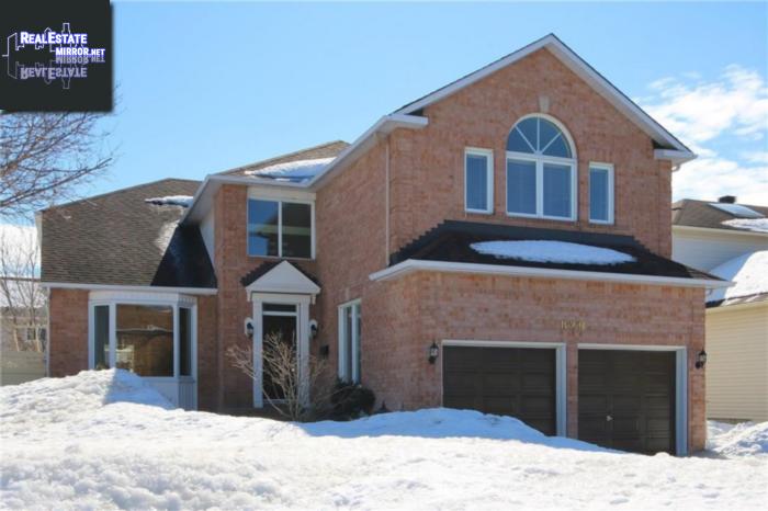 Property 829 Adencliffe Drive main img