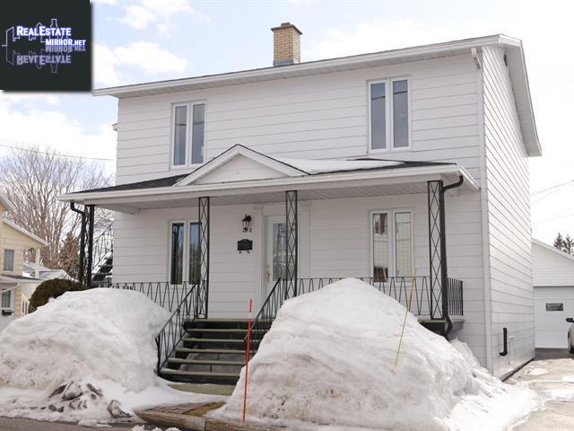 Property 242-244 Av. Mercier main img