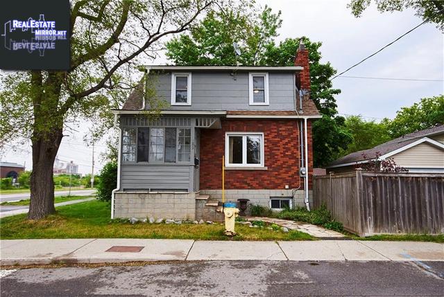 Property 289 Carleton Avenue main img