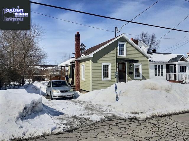 Property 352 Catherine Street main img