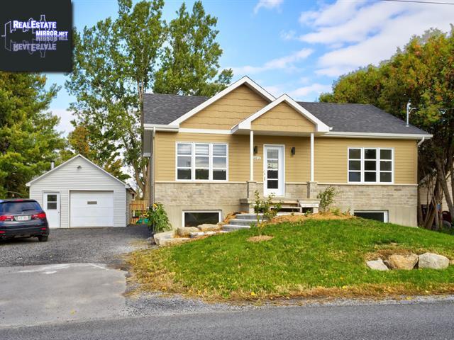 Property 2362 Rue Gertrude main img