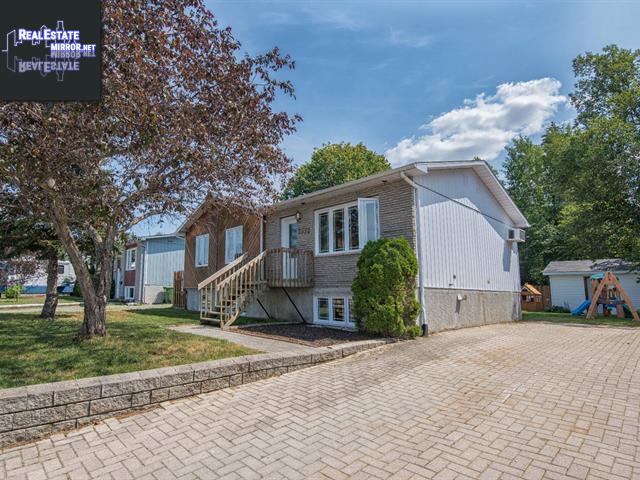 Property 3376 7e Rue main img