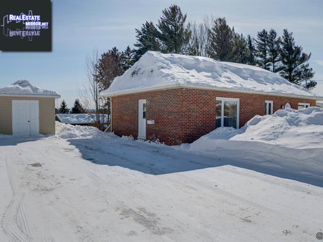 Property 870 91e Rue main img