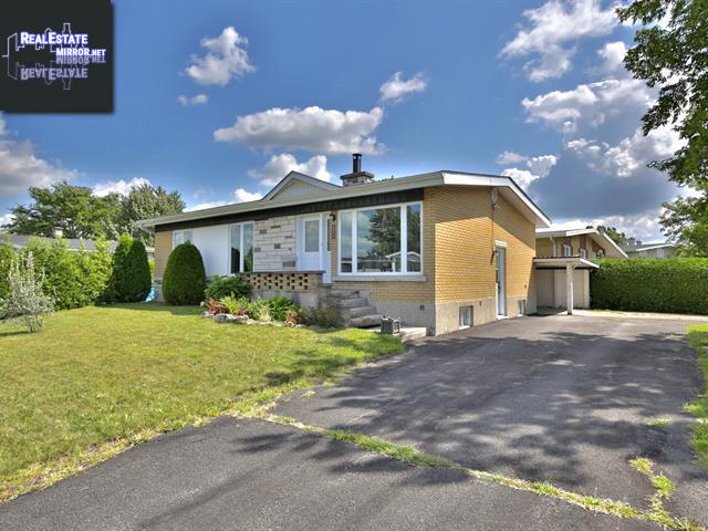 Property 2905 Rue Bernard main img