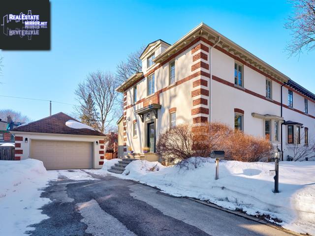 Property 143 Av. Lazard main img