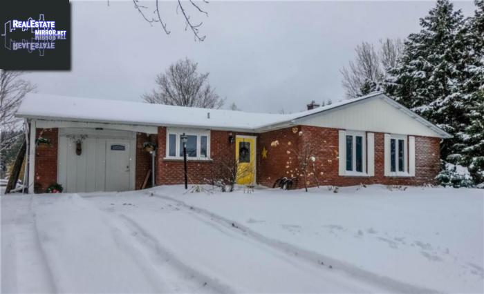 Property 102643 Sideroad 49 main img