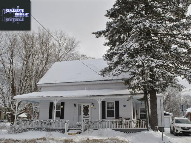 Property 326 Rue King main img