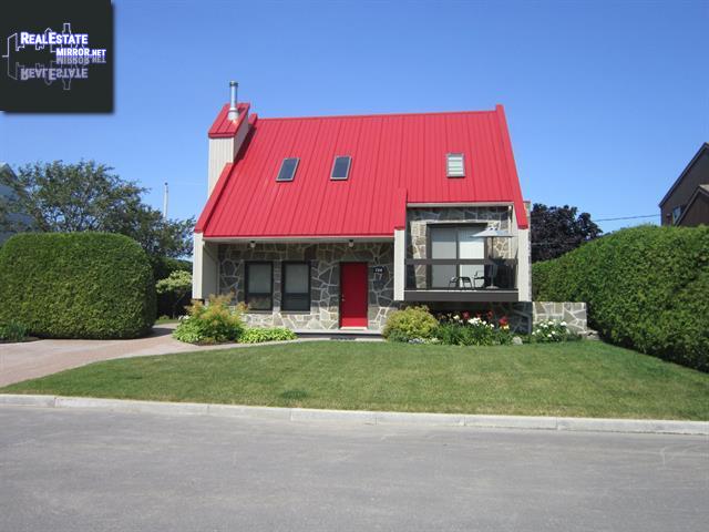 Property 726 Rue Du Versant main img