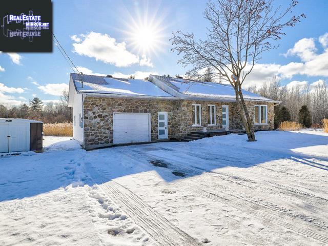 Property 401 Rg St-Francois main img