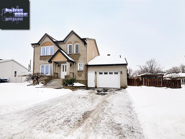 Property 560 Rue Des Roses main img