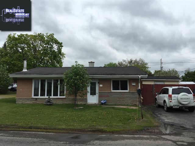 Property 109 31e Avenue main img