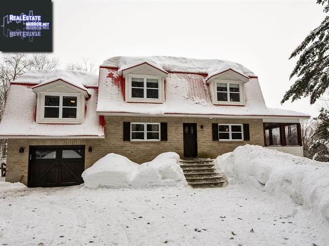 Property 1530z Cote St-Andre main img