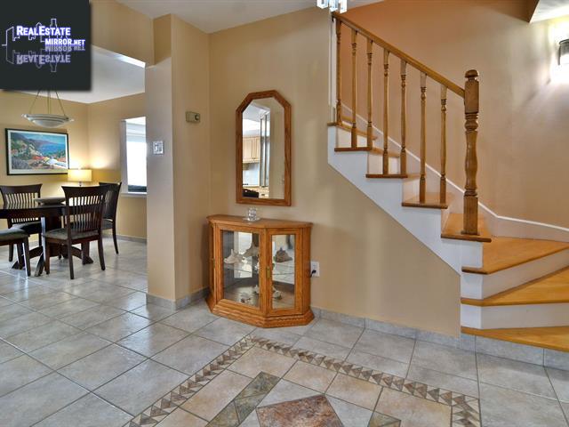 Property 104 Rue Argyle main img