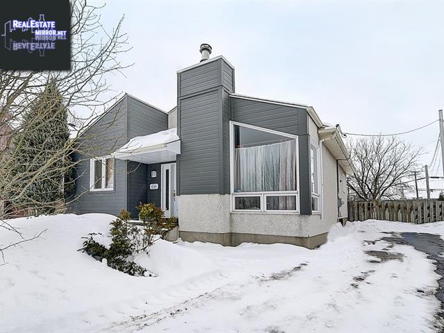 Property 1040 Av. Du Maire main img