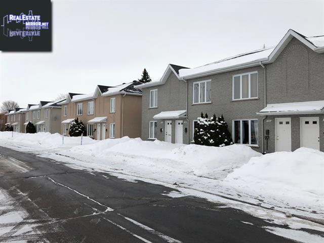 Property 372-378 Rue Lebeau main img