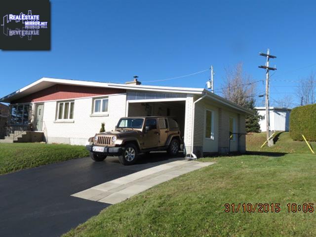 Property 853 Rue Fradette main img