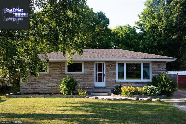 Property 420 Farrar Street main img