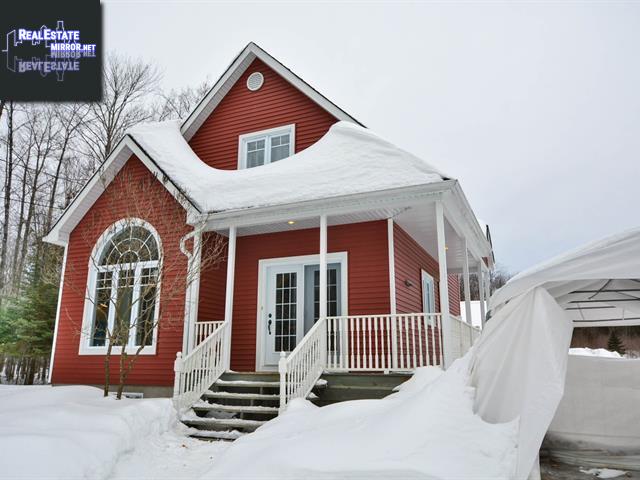 Property 1229z Ch. De La Cote-St-Ambroise main img