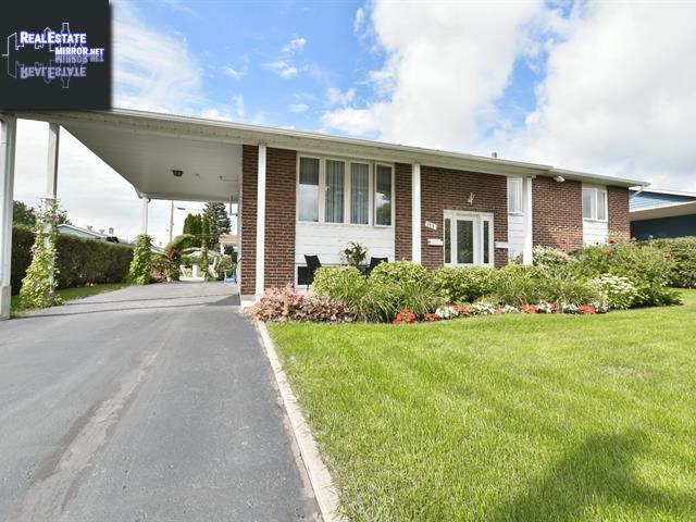 Property 315 Av. Duchesnay main img