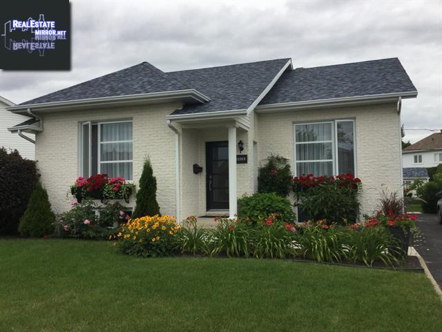 Property 12263 Rue Du Poitou main img