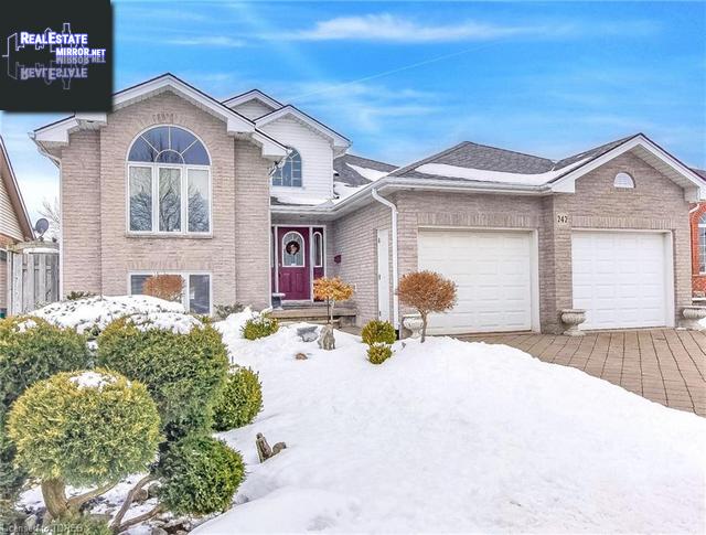 Property 242 Ferguson Drive main img