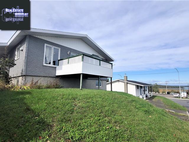Property 227-229 Rue Gerard-Majella main img