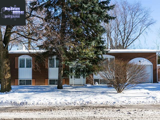 Property 341 Rue De La Salle main img