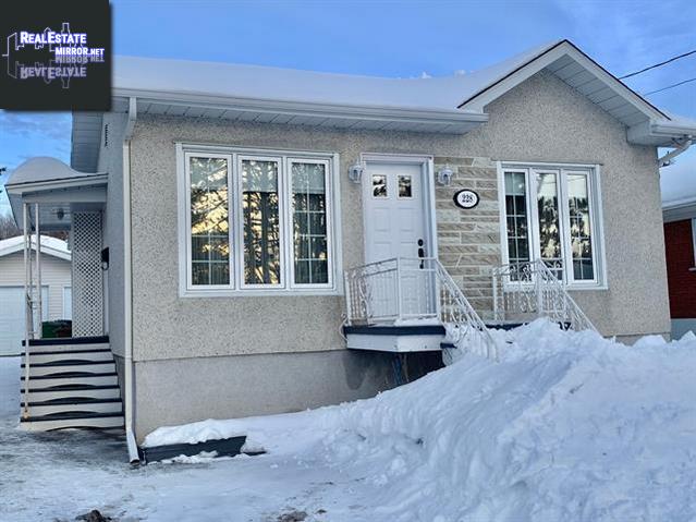 Property 228 Rue Belcourt main img