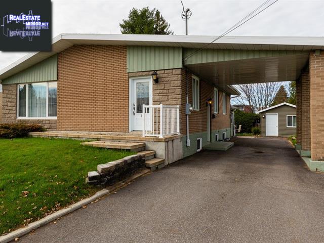 Property 21 1re Avenue main img