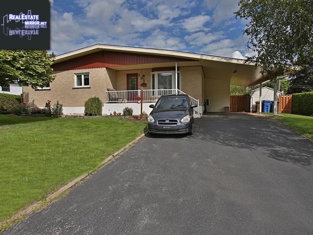 Property 205 Rue Victoria main img