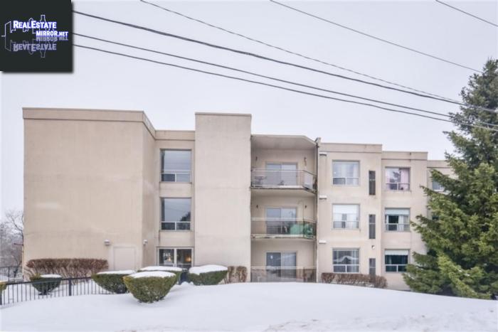 Property 302-245 Queen Street W main img