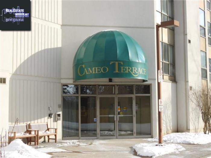 Property 302-3267 King Street E main img