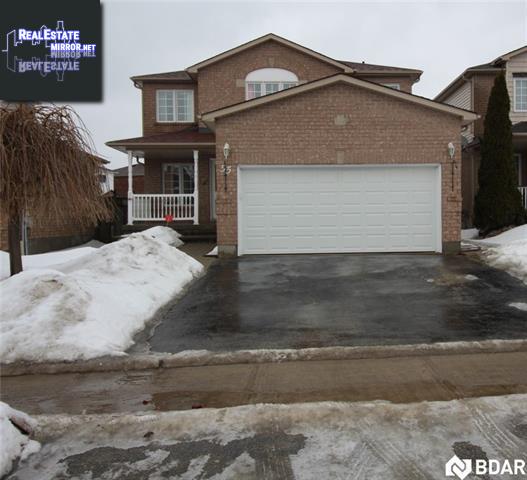 Property 55 Golds Crescent main img