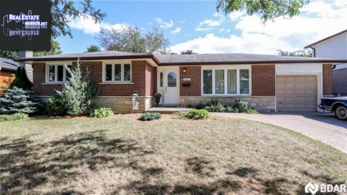Property 13 Meadowland Avenue main img