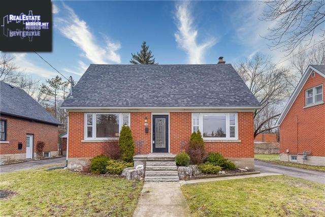 Property 128 Brentwood Avenue main img