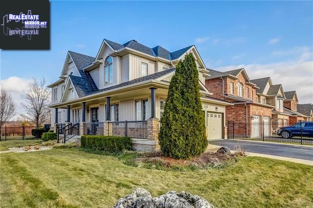 Property 115 Wilfrid Laurier Crescent main img