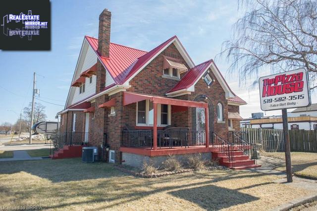 Property 425 James Street main img