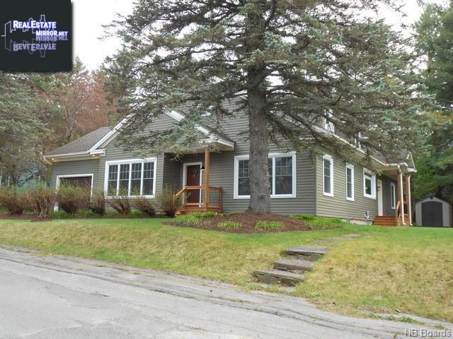 Property 24 Lawson Street main img