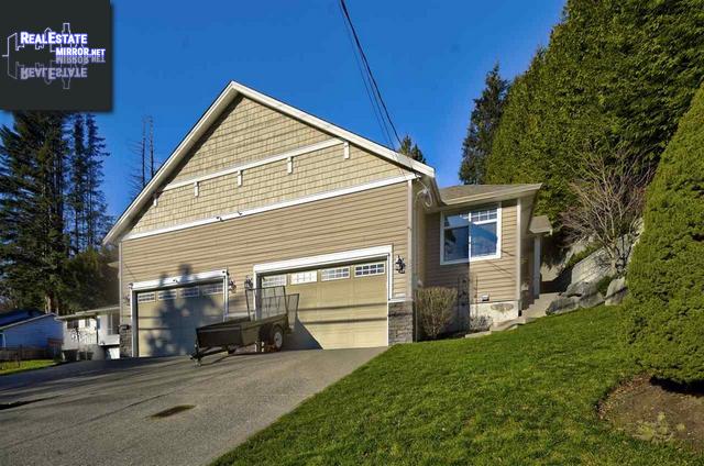 Property 32759 Fraser Crescent main img