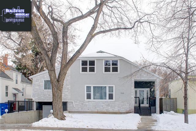 Property 305 Mckinnon Ave S main img