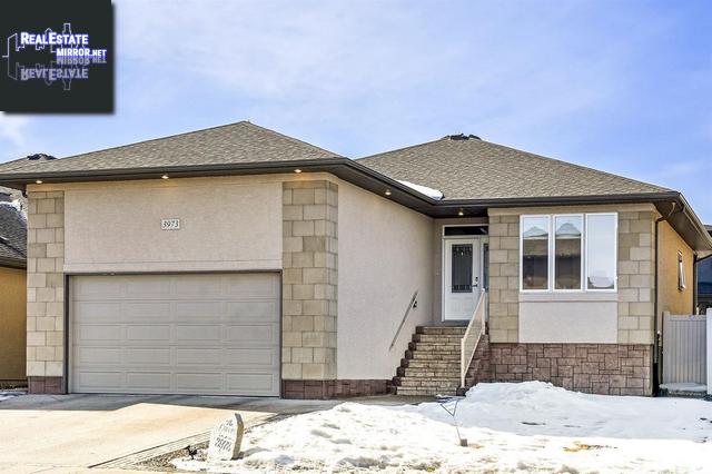 Property 3973 Sandhill Cres main img