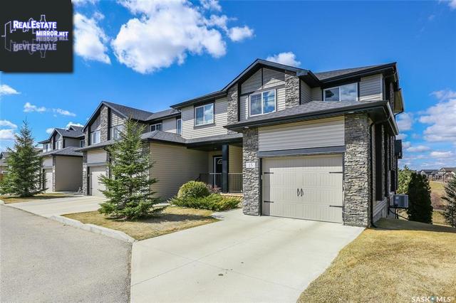 Property 15 215 Hampton Grn main img
