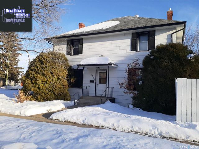 Property 2206 1st Ave E main img