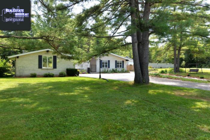 Property 1445 Middle Rd main img