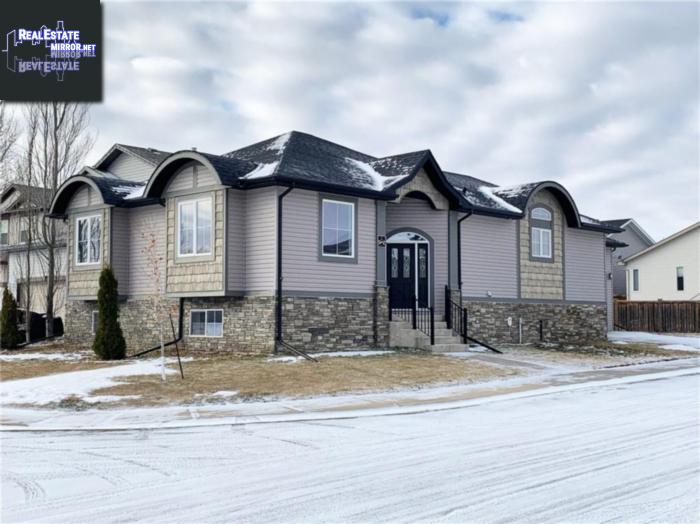 Property 2 Squamish Bay W main img