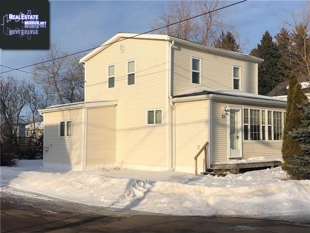 Property 42 Germain St main img