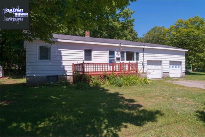 Property 4315 Loch Lomond Road main img