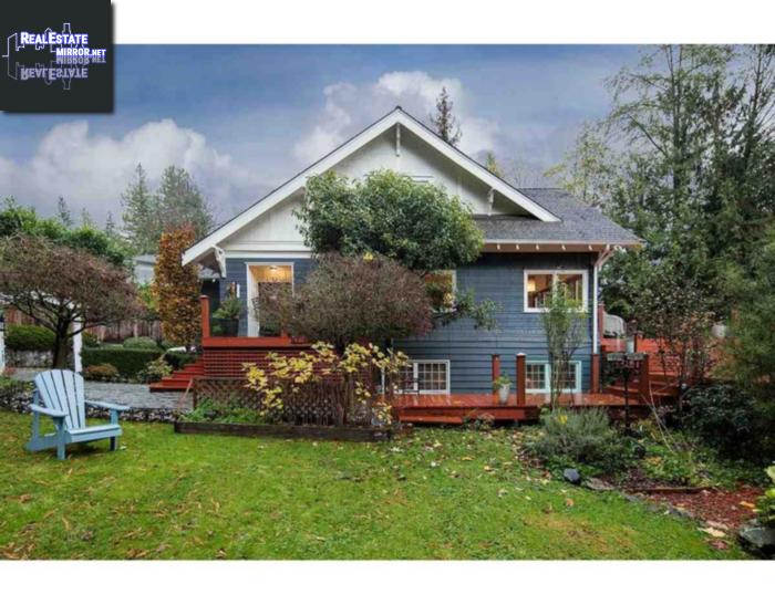 Property 2905 Marine Drive main img